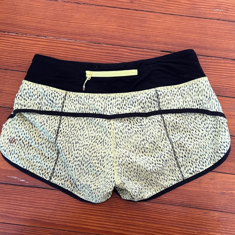lululemon Run Time Shorts - Picture 2 of 2